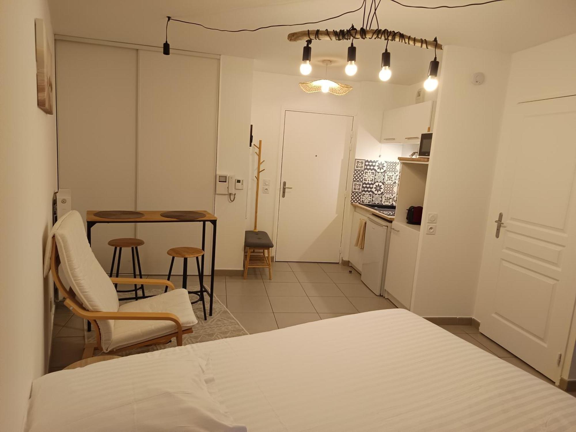 Villa'Vi Lyon Est Chambres D'Hotes Saint-Priest  Ngoại thất bức ảnh
